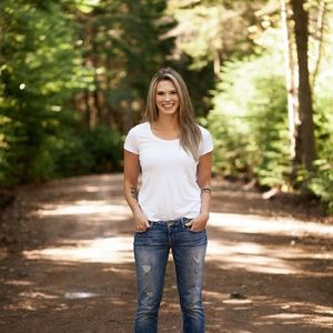 Meet your Posher, Melissa